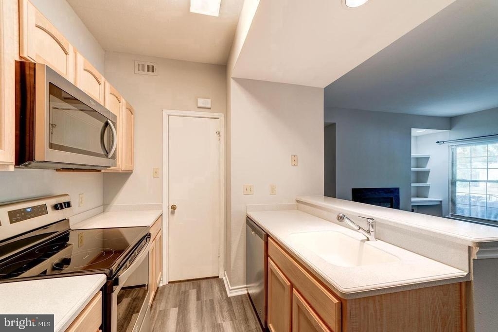 3903 Penderview Drive - Photo 7