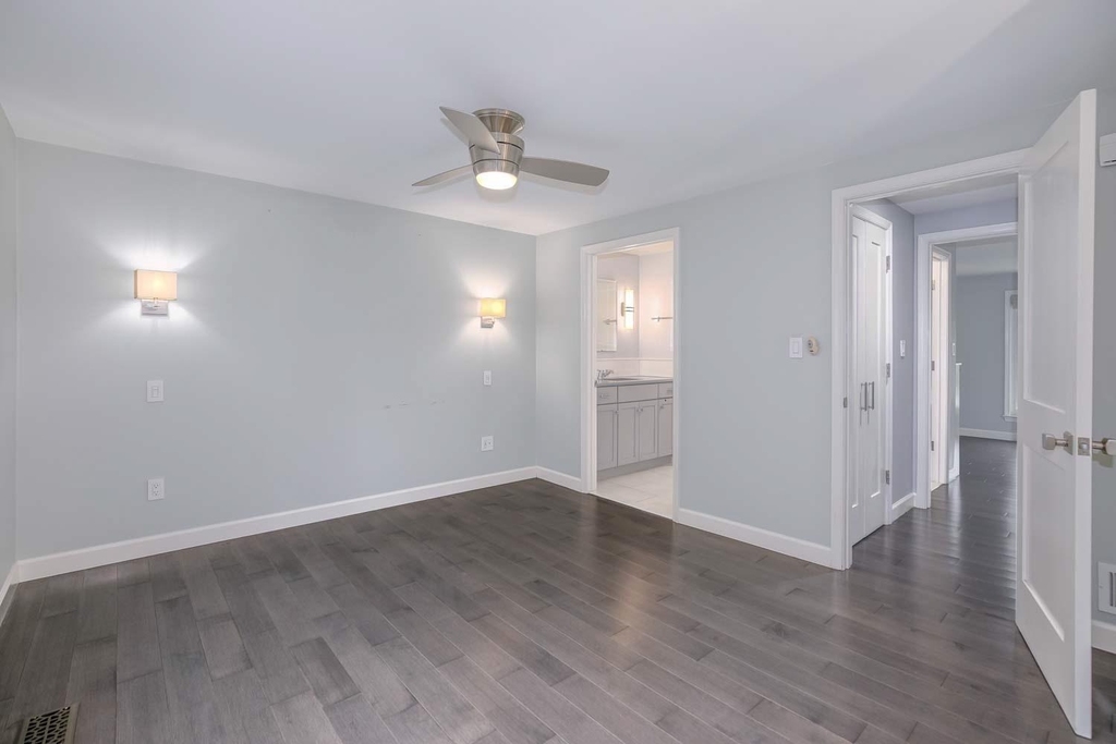 935 S Taylor Street - Photo 10