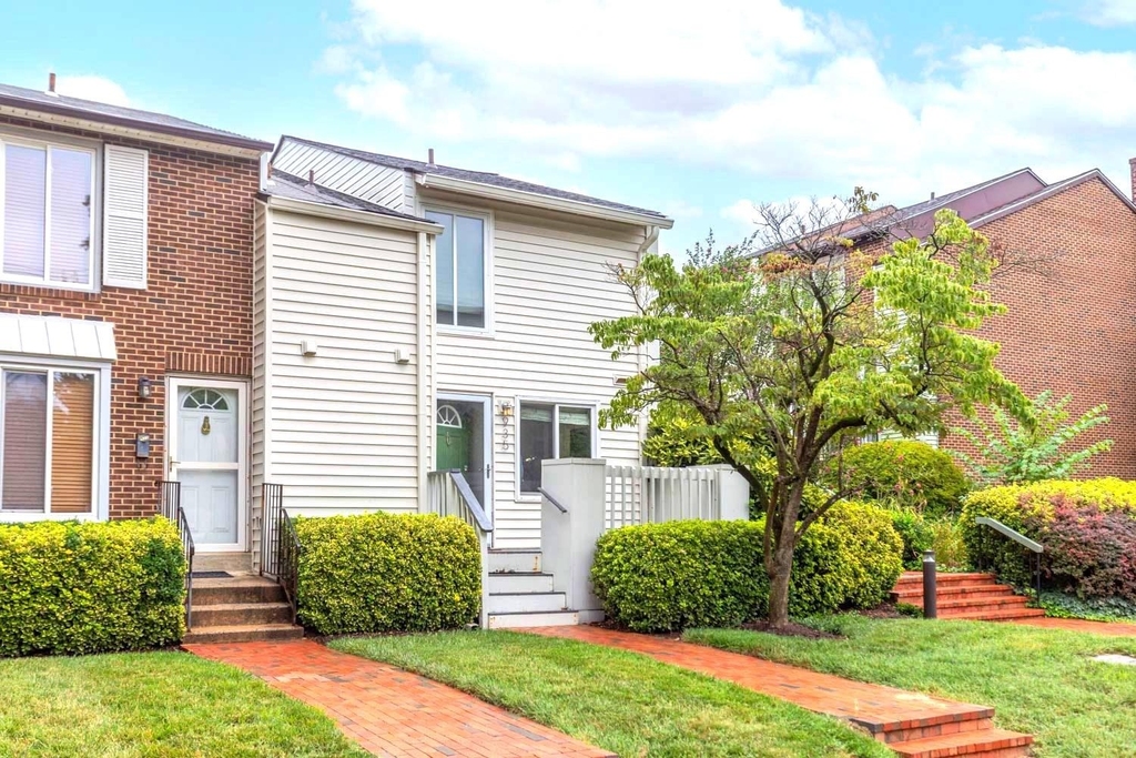 935 S Taylor Street - Photo 1