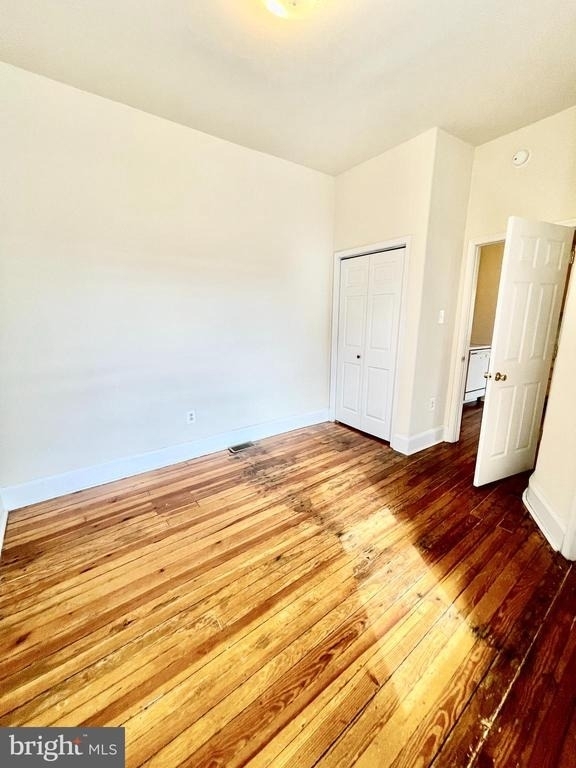 253 W Hansberry Street - Photo 13