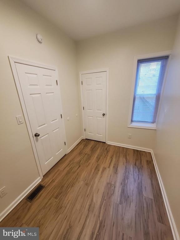 604 E Indiana Avenue - Photo 3