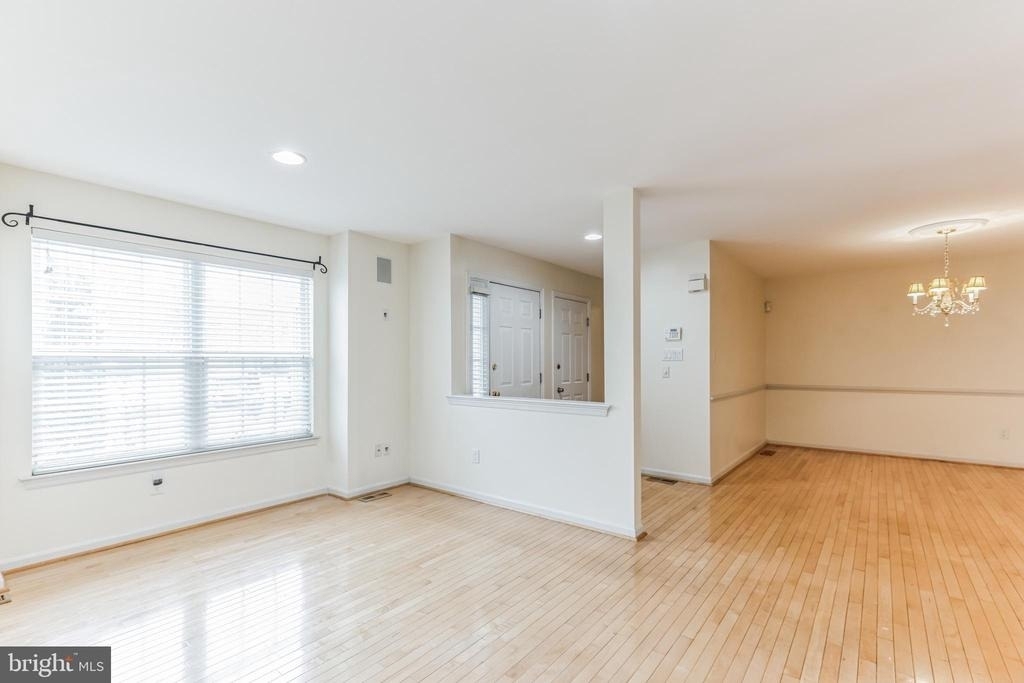 4 Hogan Way - Photo 1