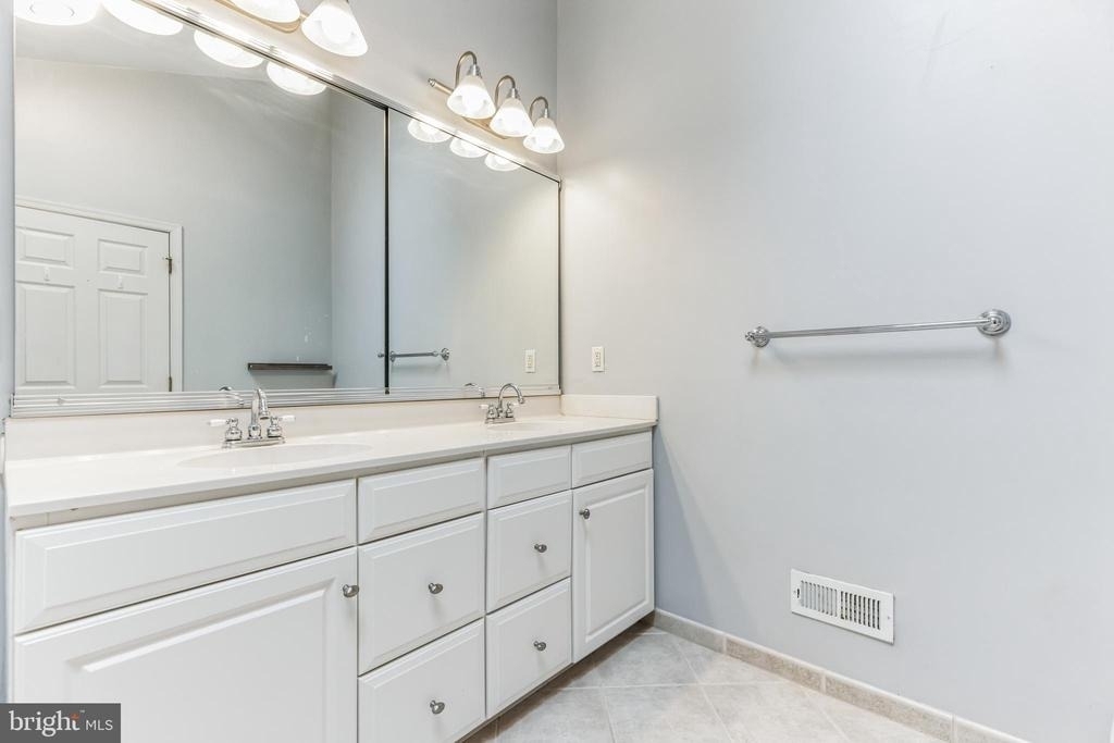 4 Hogan Way - Photo 20