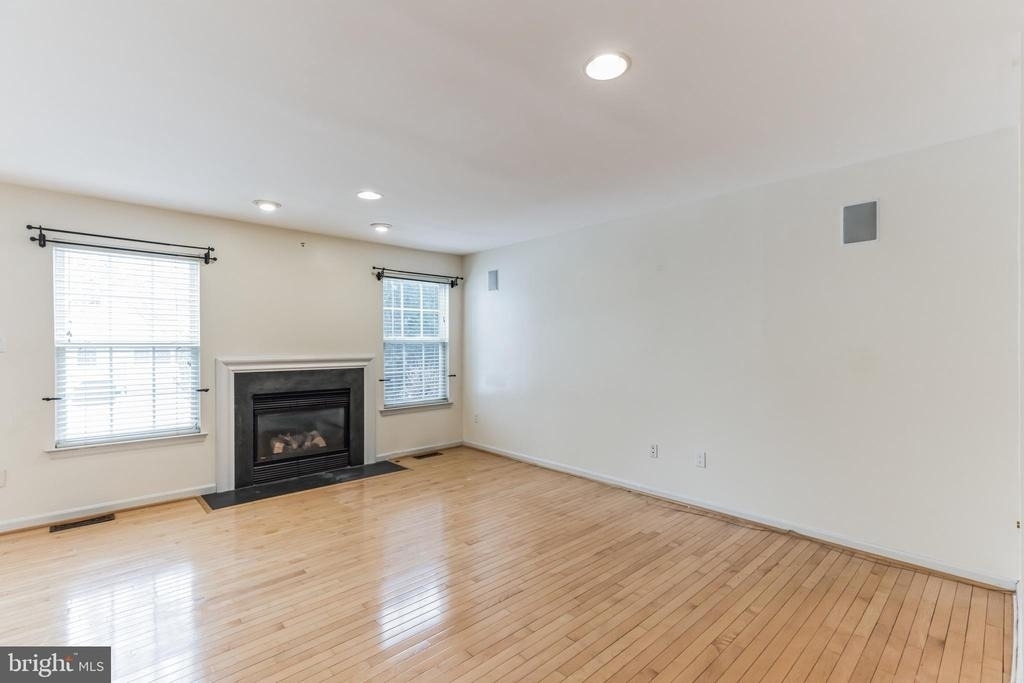 4 Hogan Way - Photo 11