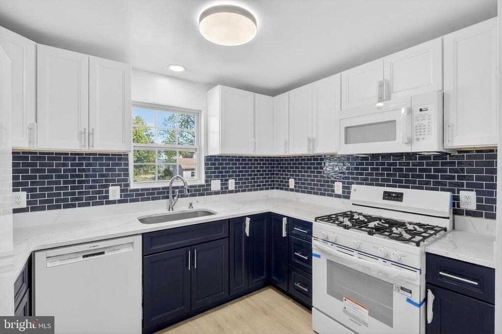 505 69th Street - Photo 12