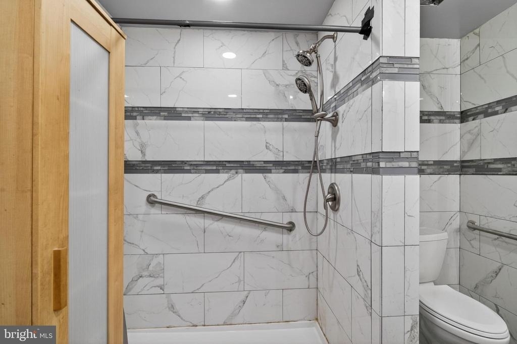 505 69th Street - Photo 32