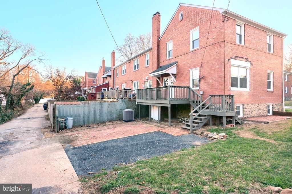 51 Briarwood Road - Photo 3