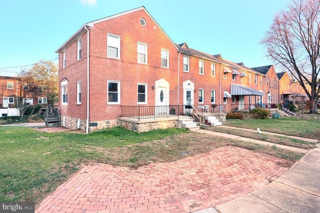 51 Briarwood Road - Photo 1