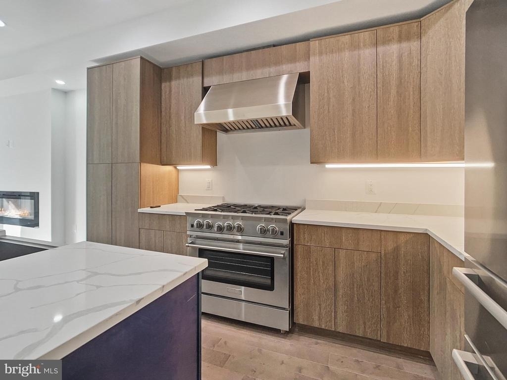 2228 13th Street Nw - Photo 10
