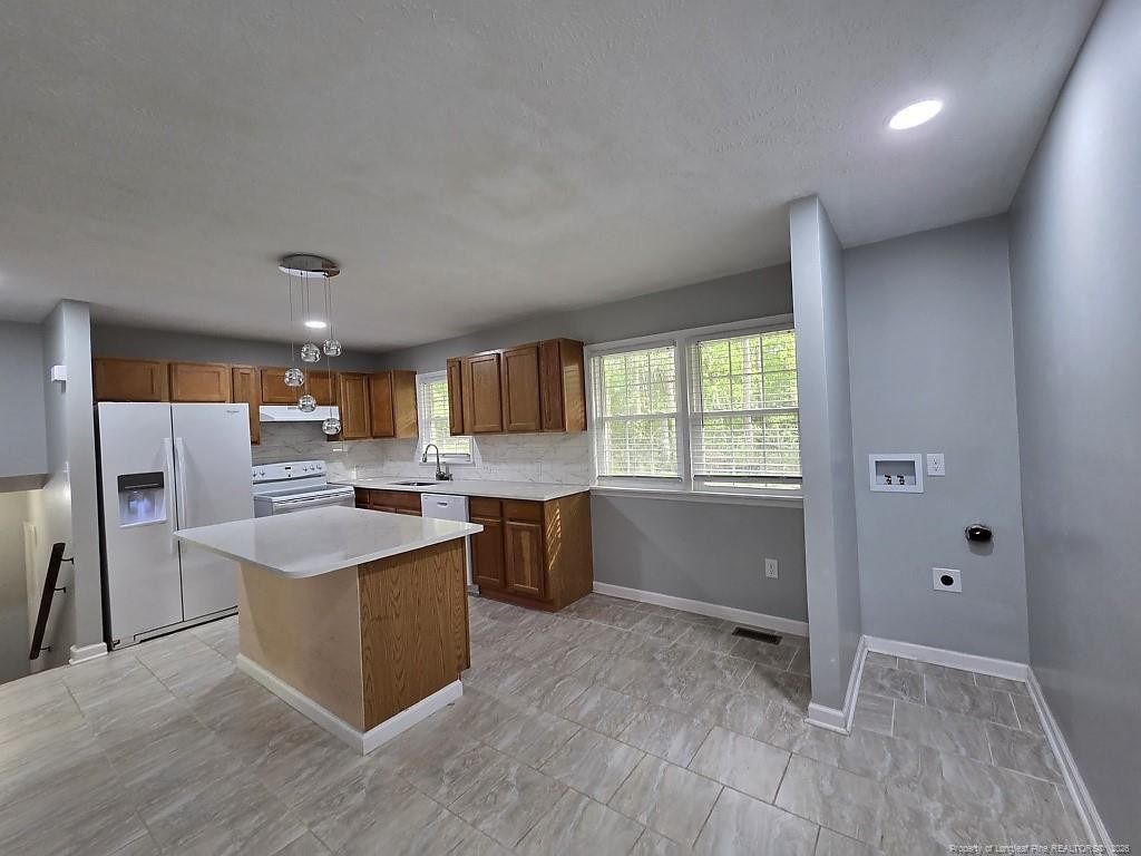 2532 Sourwood Drive - Photo 2