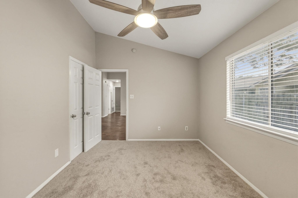 2302 Fuzz Fairway - Photo 13