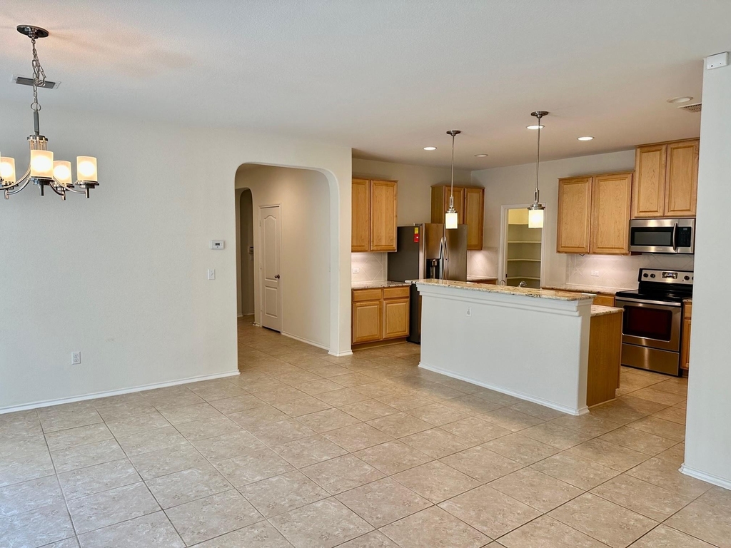 413 Hunters Hill Dr - Photo 1
