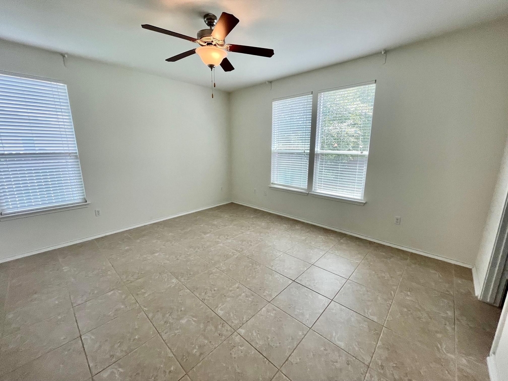 413 Hunters Hill Dr - Photo 18