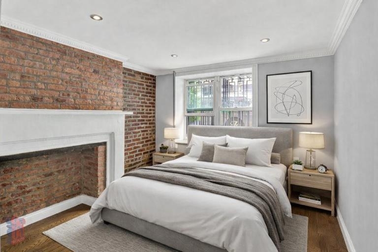 East 7th Street - Photo 3