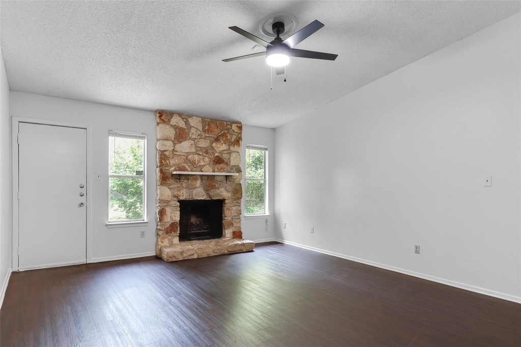 656 Mairo St - Photo 4