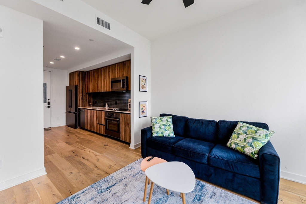 84 N East Ave - Photo 4