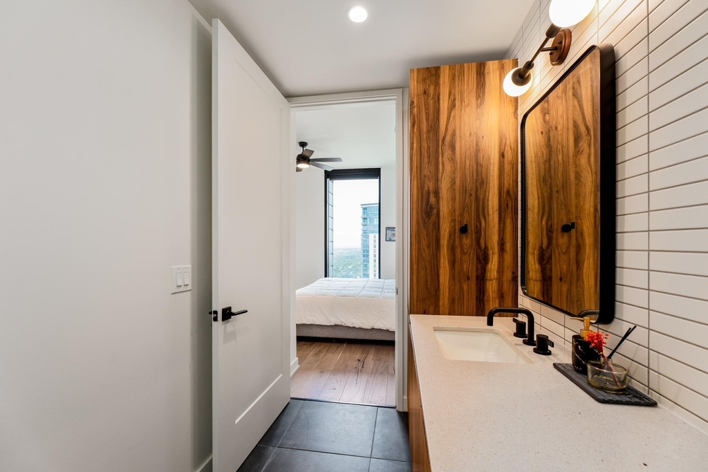 84 N East Ave - Photo 19