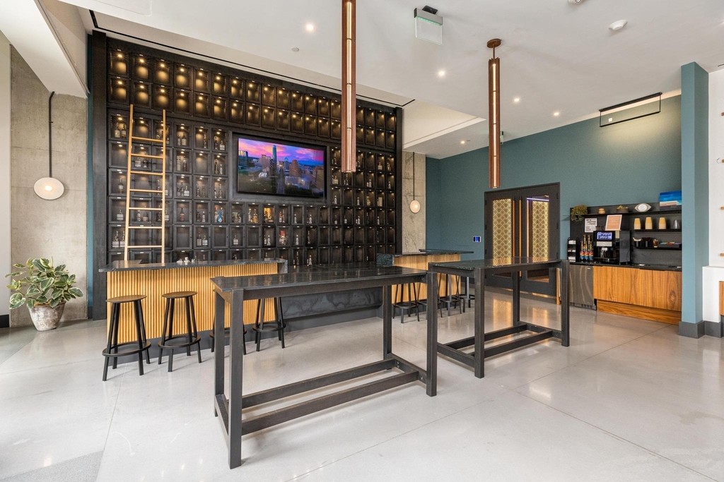 84 N East Ave - Photo 24
