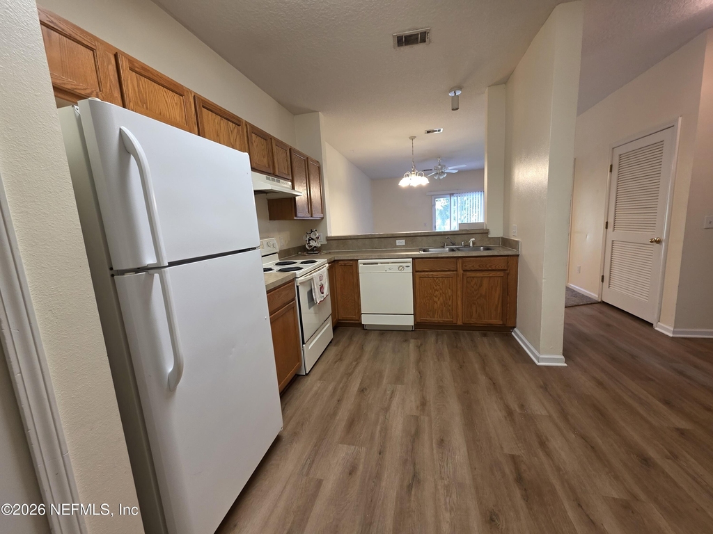 7818 Melvin Road - Photo 17