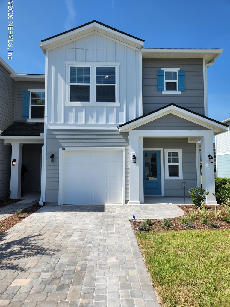 118 Pinebury Lane - Photo 0