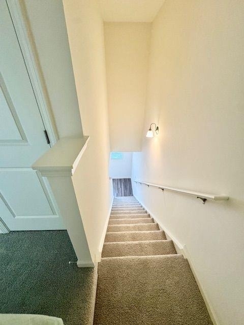 502 Robson Drive - Photo 3