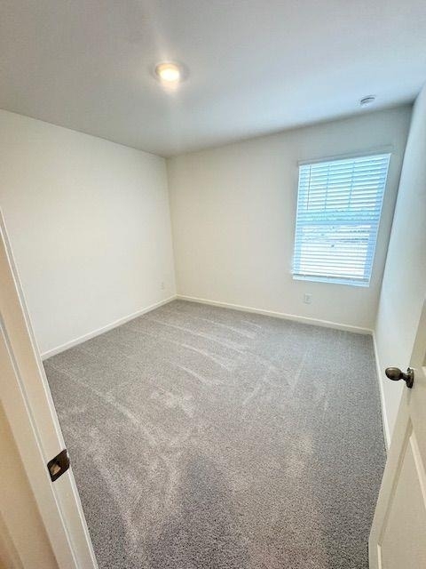 502 Robson Drive - Photo 4