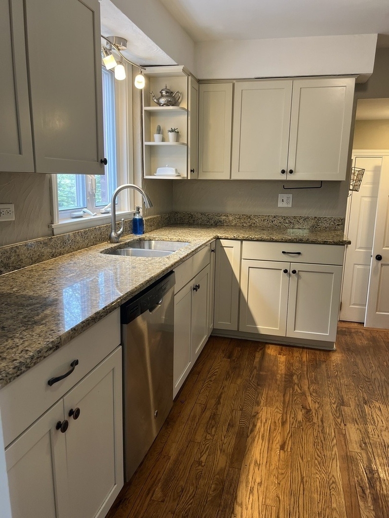 4716 Wolf Road - Photo 4