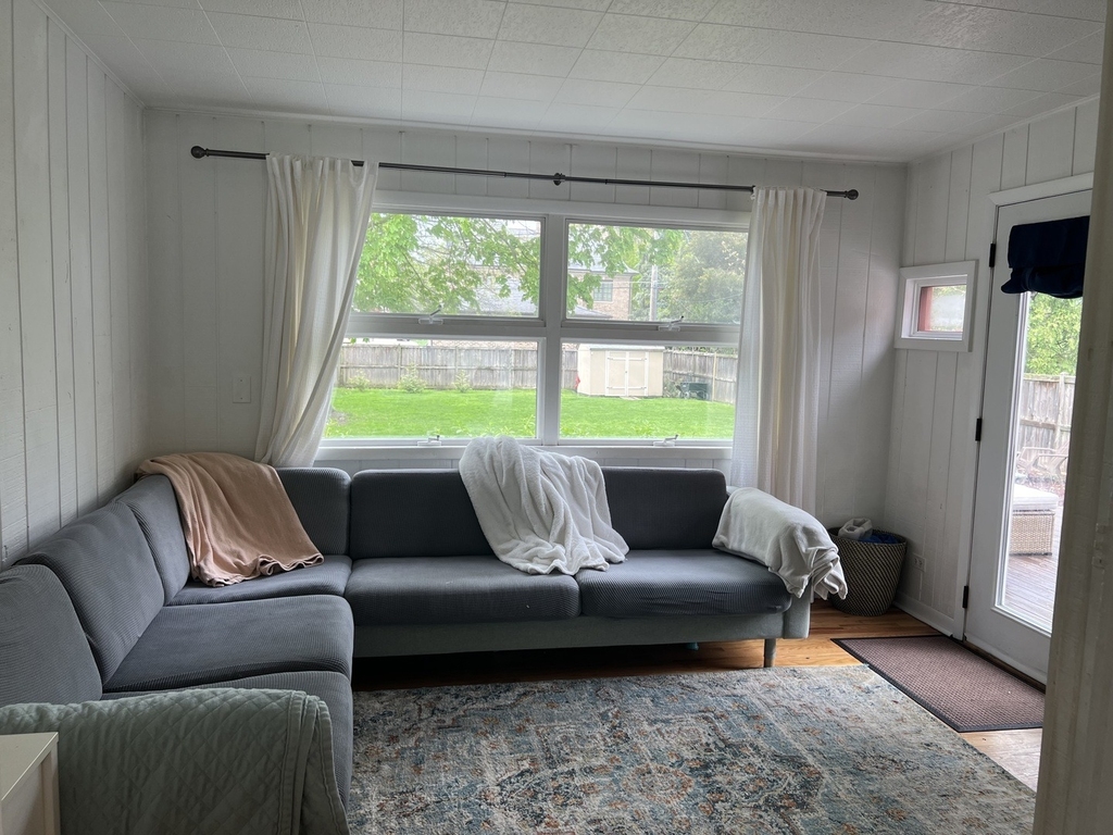 4716 Wolf Road - Photo 6