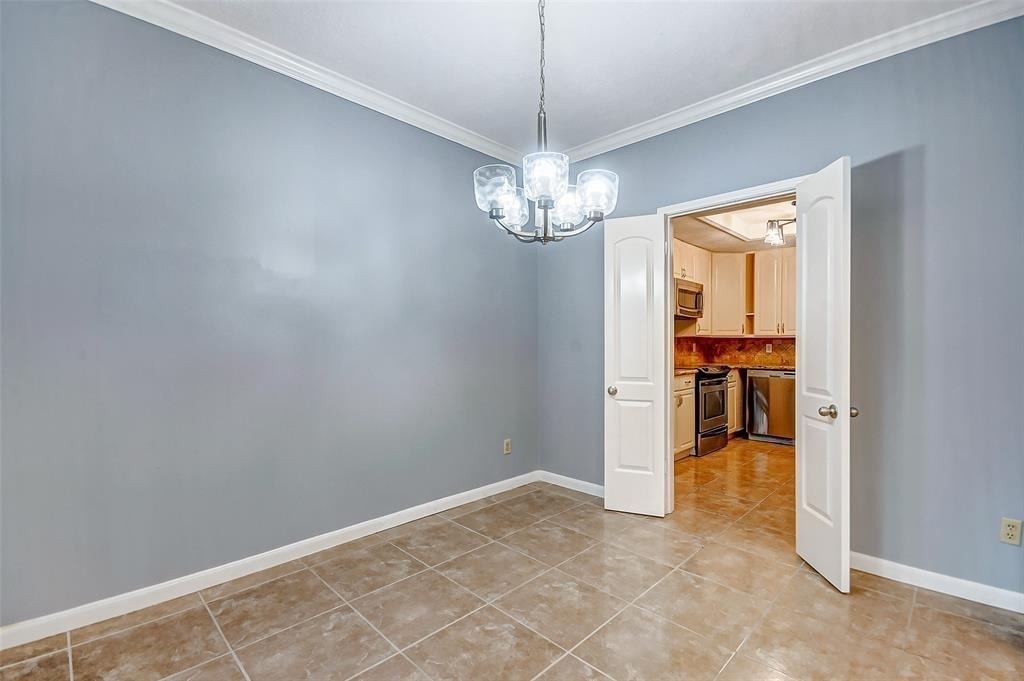 10716 Briar Forest Drive - Photo 4
