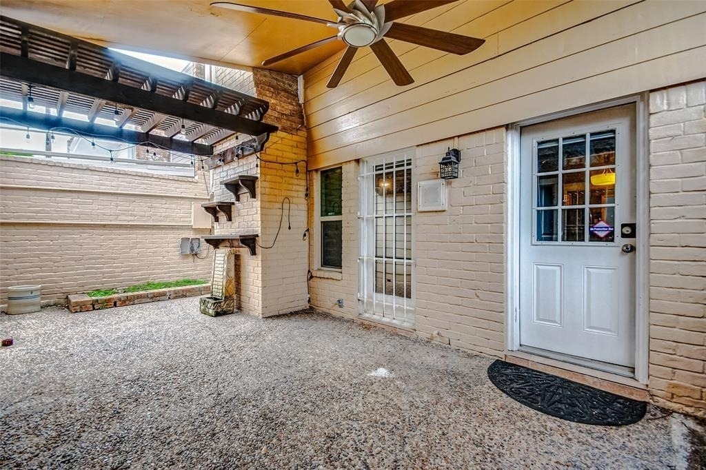 10716 Briar Forest Drive - Photo 12