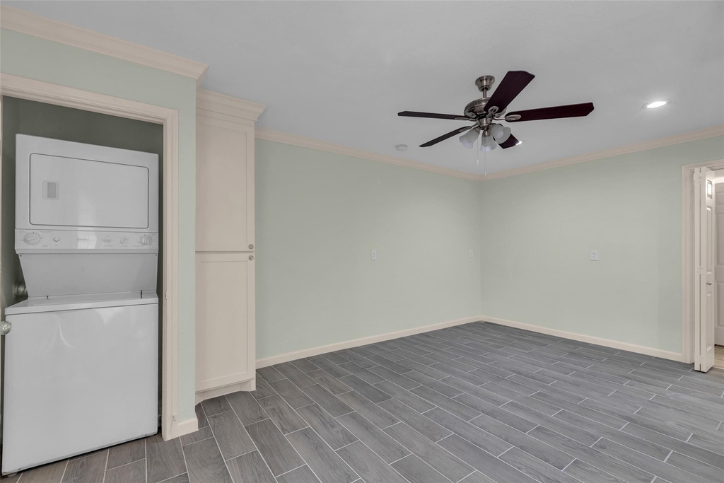 1311 Antoine Drive - Photo 7