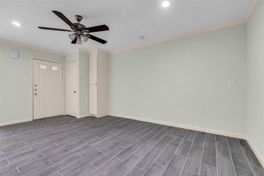 1311 Antoine Drive - Photo 4