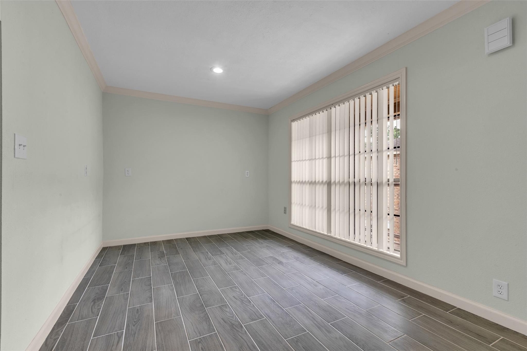 1311 Antoine Drive - Photo 5