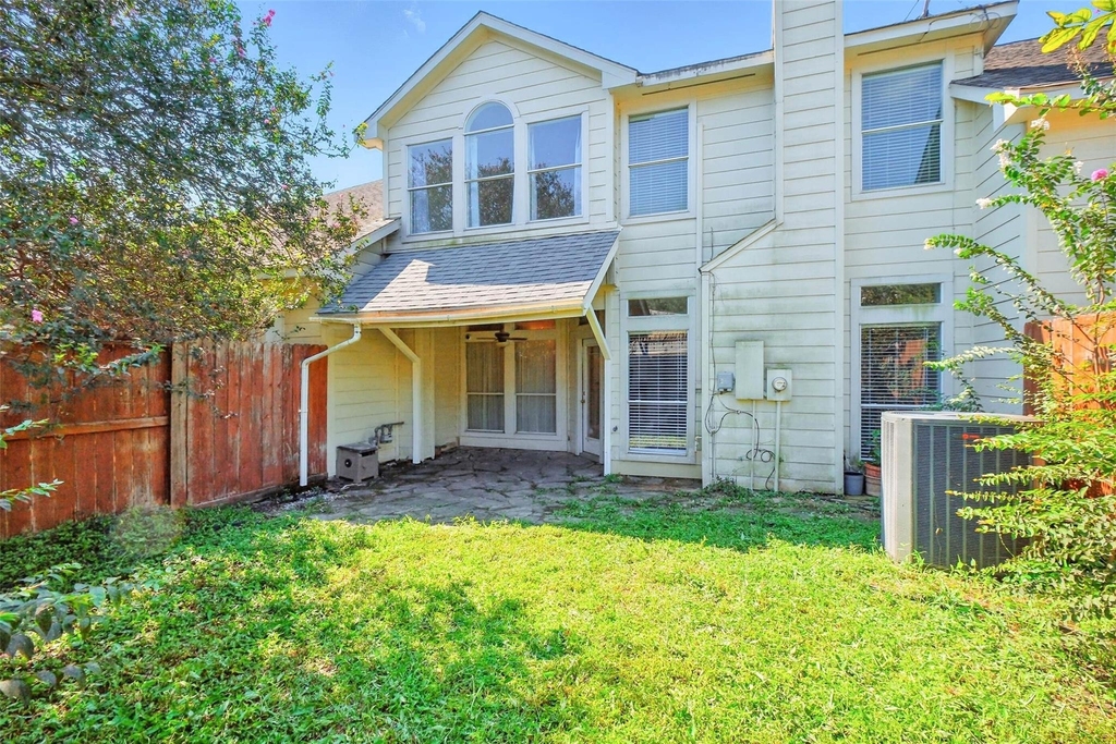 10222 Thornmont Lane - Photo 9