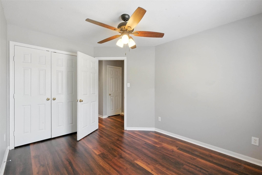 10222 Thornmont Lane - Photo 11
