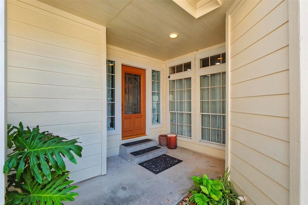 10222 Thornmont Lane - Photo 2