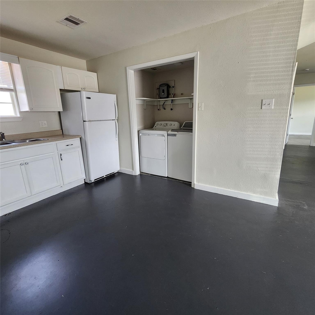 4710 Pelican Street - Photo 4