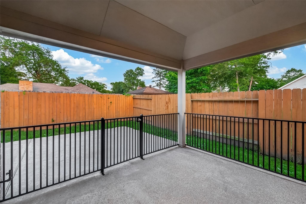 15918 Tug Court - Photo 7