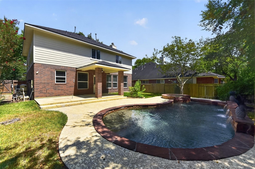 102 N Queenscliff Circle - Photo 3