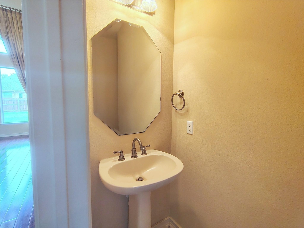 5606 Grandwood Lane - Photo 20