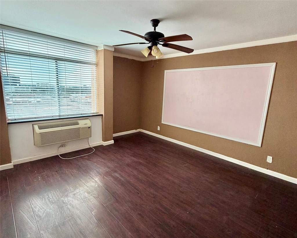 7520 Hornwood Drive - Photo 13