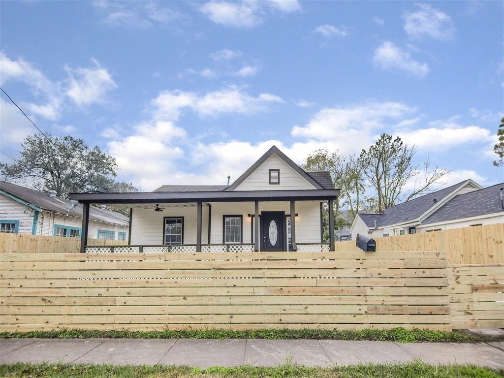 5108 Clay Street - Photo 0