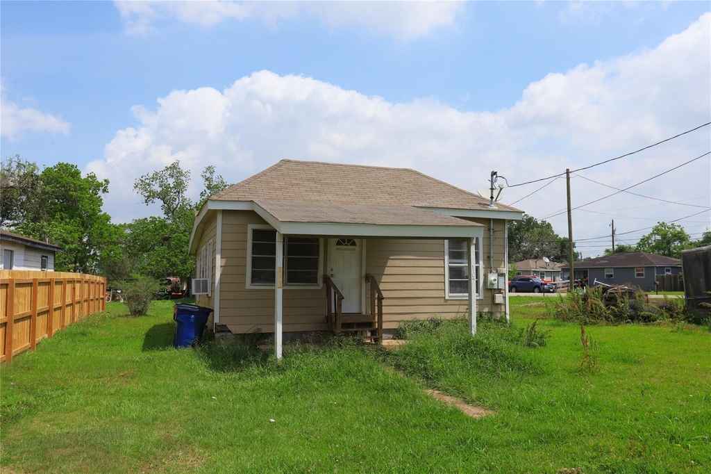 107 Prewitt Lane - Photo 1