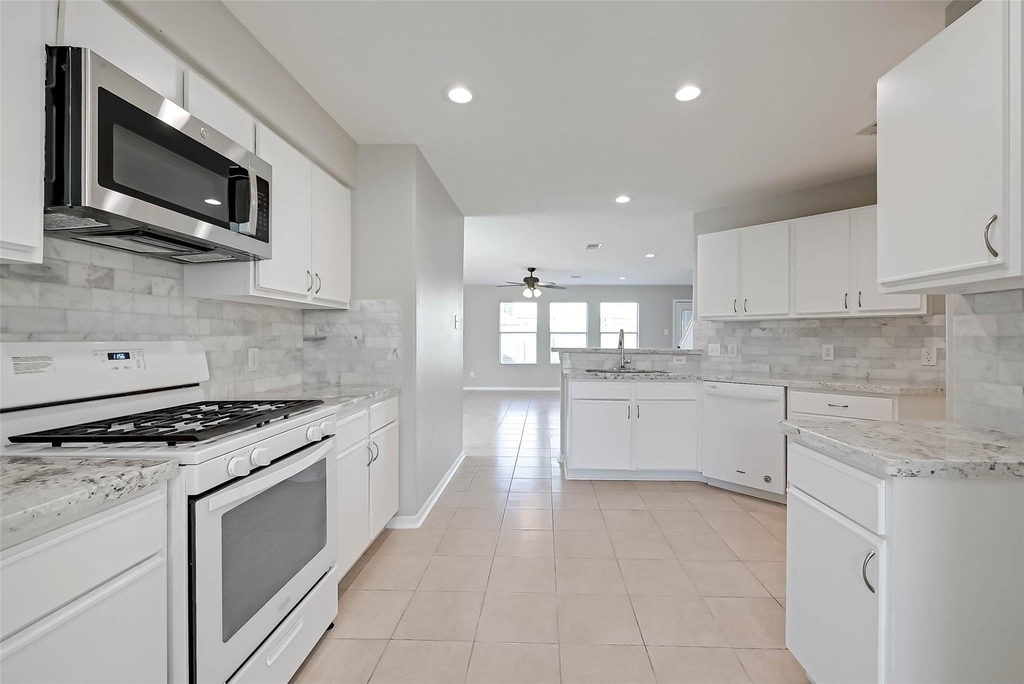 5011 Redwing Brook Trail - Photo 10