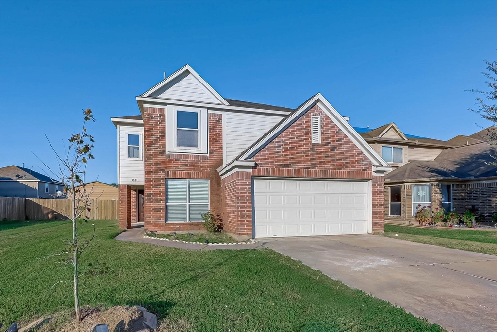 5011 Redwing Brook Trail - Photo 0