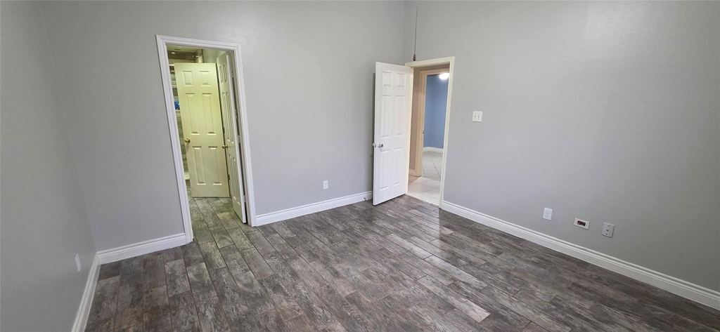 10531 Southway Bend Lane - Photo 9