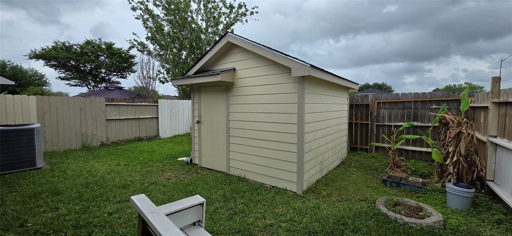 10531 Southway Bend Lane - Photo 13