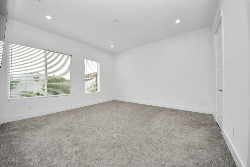 4608 Coke Street - Photo 15