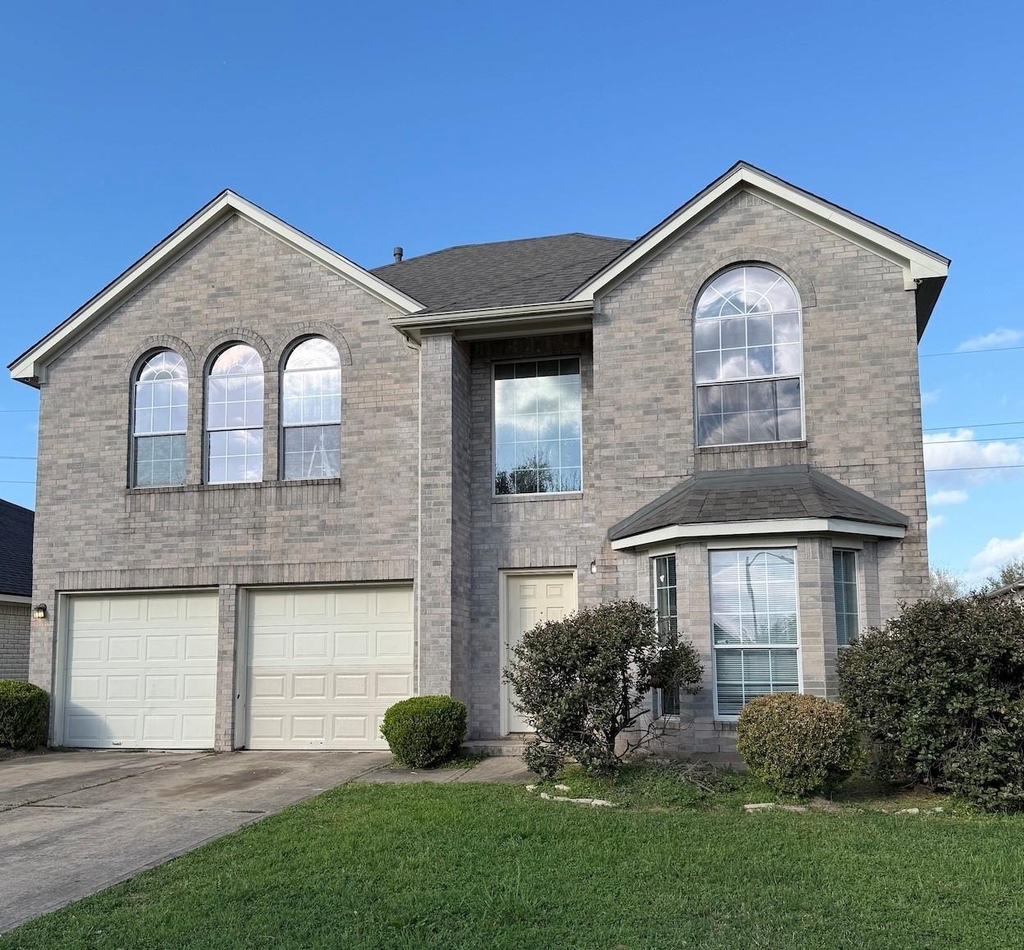2226 Dawn Shadow Way - Photo 0