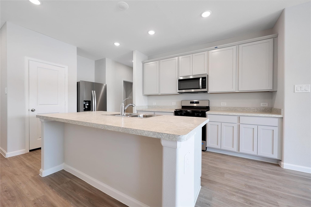 16632 Aurora Street - Photo 7